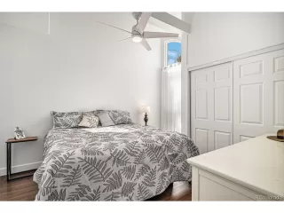 Photo #5: 5166443 Listing