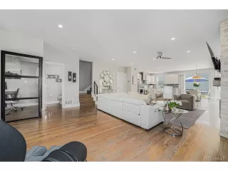 Photo #2: 5168891 Listing