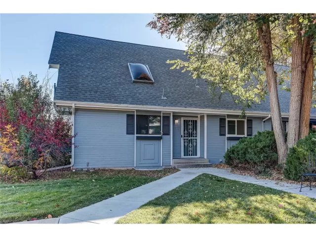 MLS: 5169598 Condo For Sale