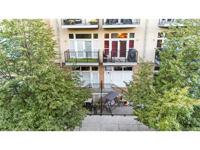 MLS: 5172687 Condo For Sale