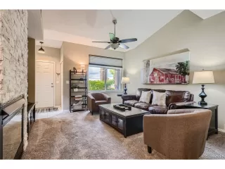 Photo #6: 5179814 Listing