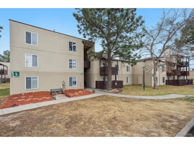 MLS: 5183054 Condo For Sale