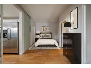 Photo #3: 5184323 Listing