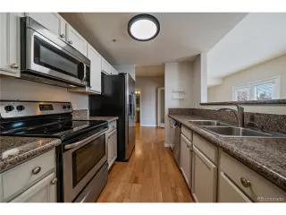 Photo #5: 5184323 Listing