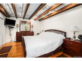 Photo #6: 5184663 Listing