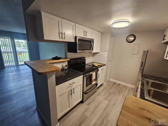MLS: 5184852 Condo For Sale
