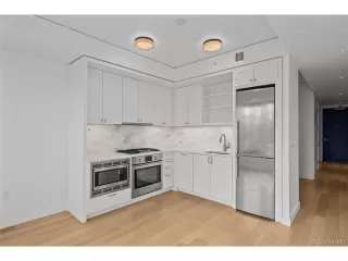 Photo #5: 5185545 Listing