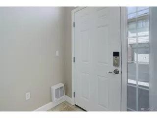 Photo #4: 5185735 Listing