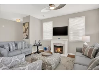 Photo #4: 5191863 Listing