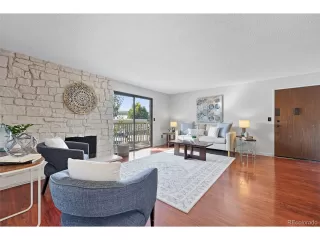 Photo #5: 5196158 Listing