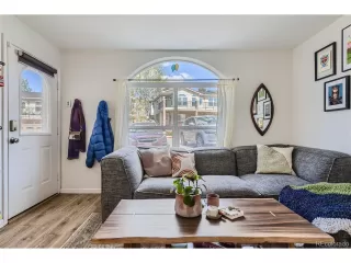 Photo #5: 5199421 Listing 