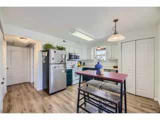 Photo #6: 5199421 Listing 