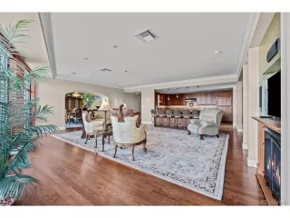 Photo #5: 5199812 Listing