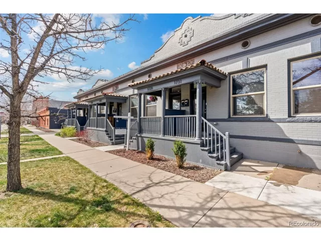 MLS: 5200965 Condo For Sale