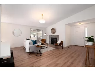 Photo #4: 5201272 Listing