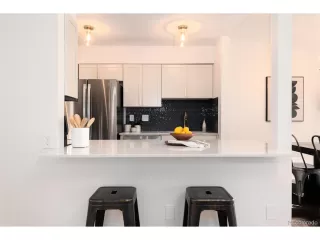 Photo #6: 5201272 Listing