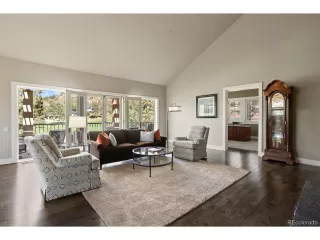 Photo #6: 5202212 Listing