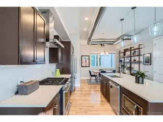 Photo #5: 5202656 Listing