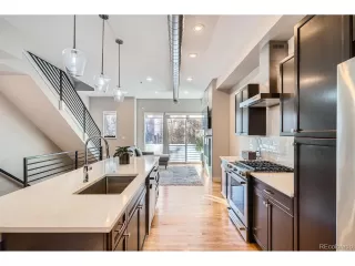 Photo #6: 5202656 Listing