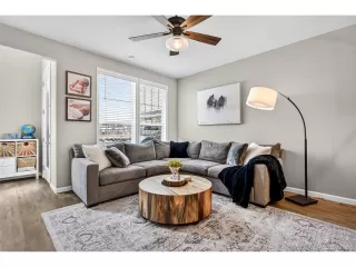 Photo #4: 5204039 Listing 