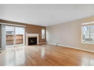 Photo #4: 5204367 Listing