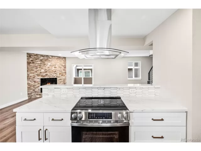 MLS: 5205786 Condo For Sale