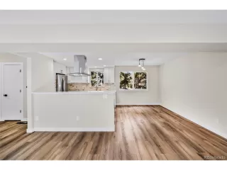 Photo #3: 5205786 Listing 