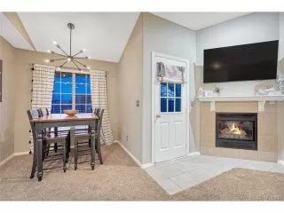 Photo #6: 5206934 Listing