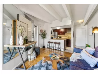 Photo #5: 5208153 Listing