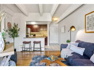 Photo #6: 5208153 Listing