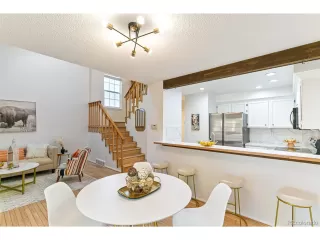 Photo #5: 5209820 Listing 