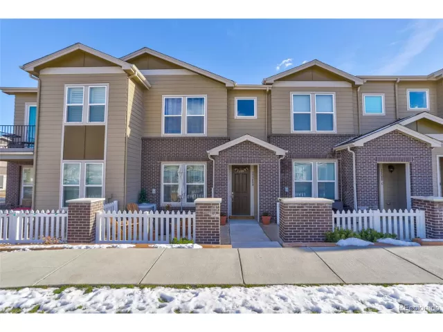 MLS: 5215150 Condo For Sale