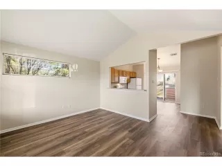 Photo #5: 5215187 Listing 