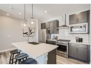 Photo #2: 5222768 Listing