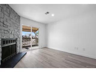 Photo #3: 5222916 Listing