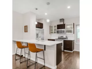 Photo #6: 5223641 Listing