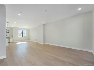 Photo #5: 5225300 Listing