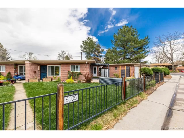 MLS: 5226729 Condo For Sale