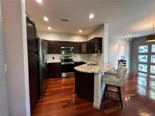 Photo #2: 5228802 Listing