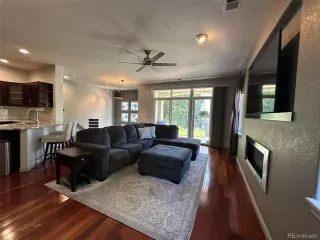 Photo #4: 5228802 Listing