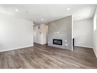 Photo #3: 5231328 Listing 