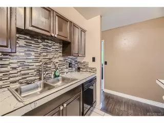 Photo #5: 5231349 Listing 