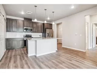 Photo #5: 5231417 Listing 