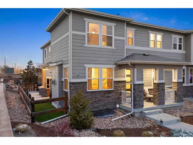 MLS: 5232447 Condo For Sale