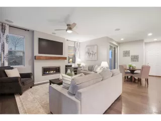 Photo #5: 5232447 Listing