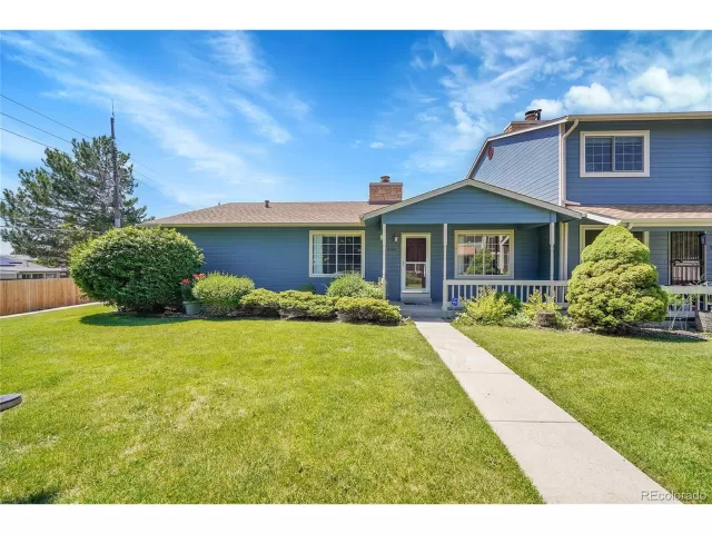 MLS: 5232956 Condo For Sale