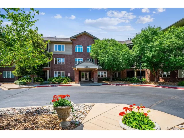 MLS: 5232958 Condo For Sale