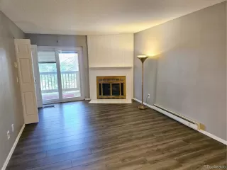 Photo #5: 5242035 Listing