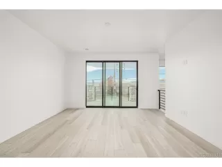 Photo #5: 5244158 Listing