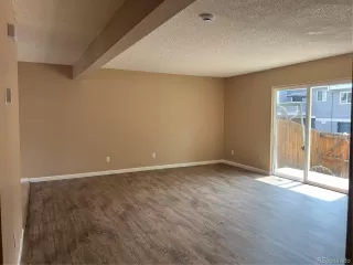 Photo #5: 5244270 Listing 